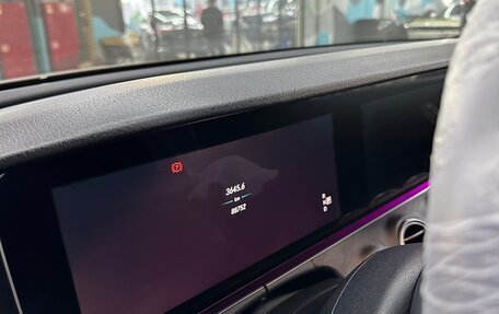 Mercedes-Benz E-Класс, 2017 год, 3 550 000 рублей, 12 фотография