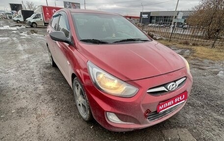 Hyundai Solaris II рестайлинг, 2014 год, 700 000 рублей, 2 фотография