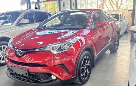 Toyota C-HR I рестайлинг, 2020 год, 1 850 400 рублей, 3 фотография