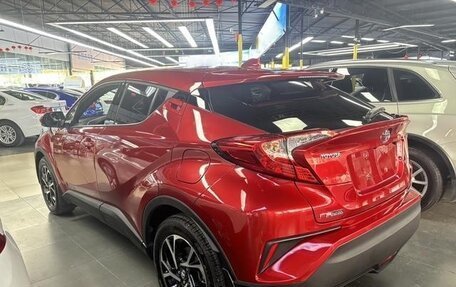 Toyota C-HR I рестайлинг, 2020 год, 1 850 400 рублей, 4 фотография