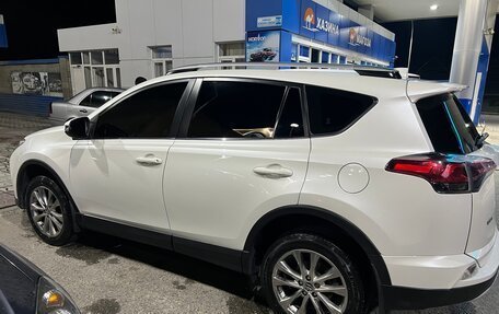 Toyota RAV4, 2016 год, 2 045 000 рублей, 3 фотография