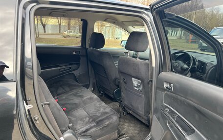 Toyota Wish II, 2006 год, 999 000 рублей, 3 фотография