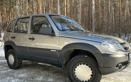 Chevrolet Niva I рестайлинг, 2013 год, 580 000 рублей, 4 фотография