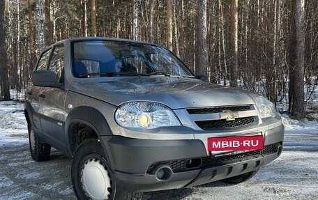 Chevrolet Niva I рестайлинг, 2013 год, 580 000 рублей, 3 фотография