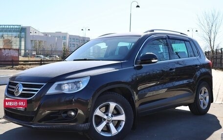 Volkswagen Tiguan I, 2010 год, 1 350 000 рублей, 2 фотография