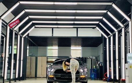 Ford Mustang VI рестайлинг, 2015 год, 3 099 000 рублей, 3 фотография
