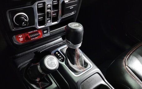 Jeep Wrangler, 2020 год, 3 300 000 рублей, 13 фотография