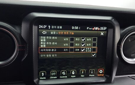 Jeep Wrangler, 2020 год, 3 300 000 рублей, 16 фотография