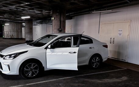 KIA Rio IV, 2017 год, 1 600 000 рублей, 2 фотография