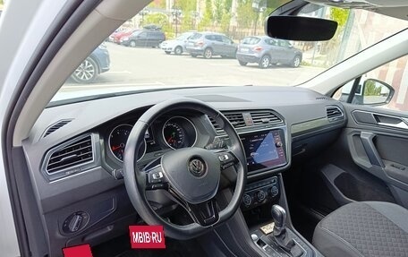 Volkswagen Tiguan II, 2018 год, 2 650 000 рублей, 4 фотография