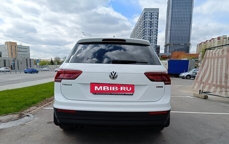 Volkswagen Tiguan II, 2018 год, 2 650 000 рублей, 21 фотография