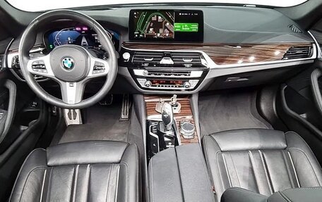 BMW 5 серия, 2021 год, 4 405 000 рублей, 7 фотография