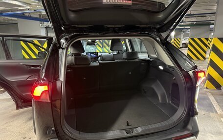 Toyota RAV4, 2024 год, 4 400 000 рублей, 11 фотография