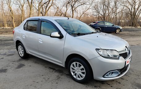 Renault Logan II, 2016 год, 565 000 рублей, 7 фотография