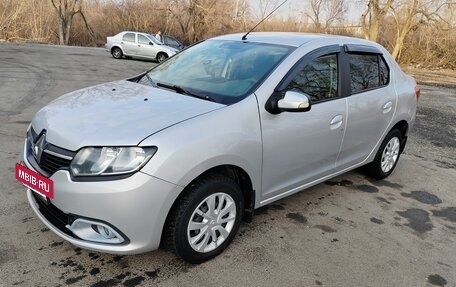 Renault Logan II, 2016 год, 565 000 рублей, 10 фотография