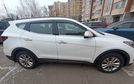 Hyundai Santa Fe III рестайлинг, 2017 год, 2 600 000 рублей, 3 фотография