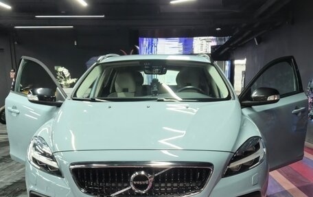 Volvo V40 Cross Country I, 2018 год, 2 150 000 рублей, 1 фотография