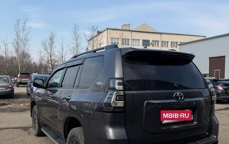 Toyota Land Cruiser Prado 150 рестайлинг 2, 2021 год, 7 500 000 рублей, 6 фотография