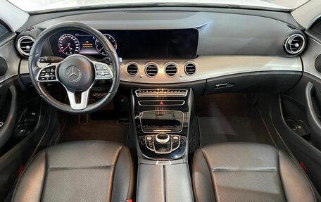 Mercedes-Benz E-Класс, 2018 год, 3 397 000 рублей, 9 фотография