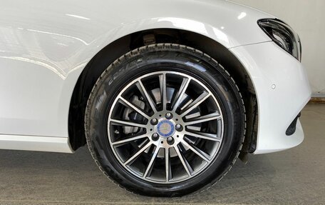 Mercedes-Benz E-Класс, 2018 год, 3 397 000 рублей, 21 фотография