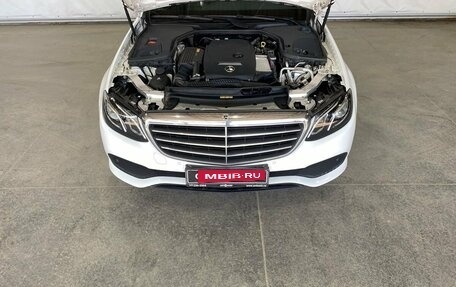 Mercedes-Benz E-Класс, 2018 год, 3 397 000 рублей, 20 фотография