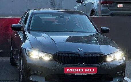 BMW 3 серия, 2019 год, 3 610 000 рублей, 4 фотография