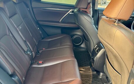 Lexus RX IV рестайлинг, 2017 год, 4 100 000 рублей, 13 фотография