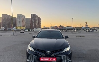 Toyota Camry, 2018 год, 3 050 000 рублей, 1 фотография