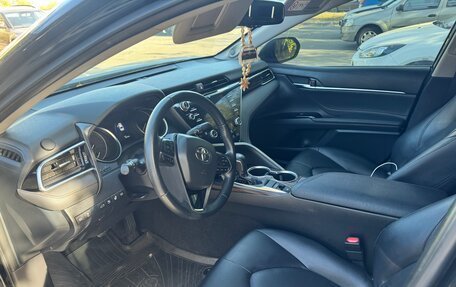 Toyota Camry, 2018 год, 3 050 000 рублей, 9 фотография