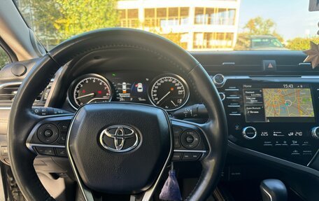 Toyota Camry, 2018 год, 3 050 000 рублей, 13 фотография