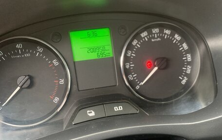 Skoda Fabia II, 2012 год, 530 000 рублей, 8 фотография