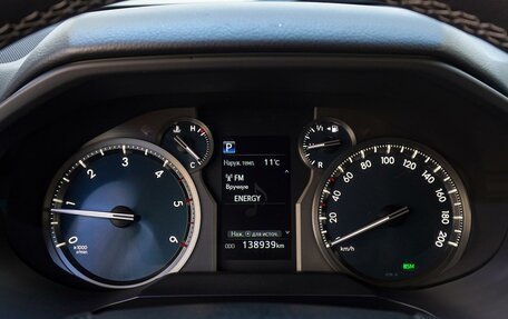 Toyota Land Cruiser Prado 150 рестайлинг 2, 2018 год, 4 680 000 рублей, 15 фотография