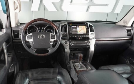 Toyota Land Cruiser 200, 2013 год, 4 799 000 рублей, 6 фотография