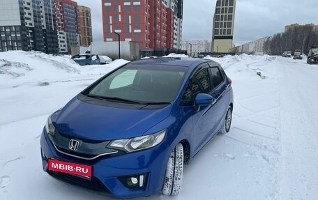 Honda Fit III, 2014 год, 990 000 рублей, 2 фотография