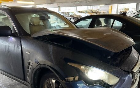 Infiniti QX70, 2014 год, 1 700 000 рублей, 13 фотография