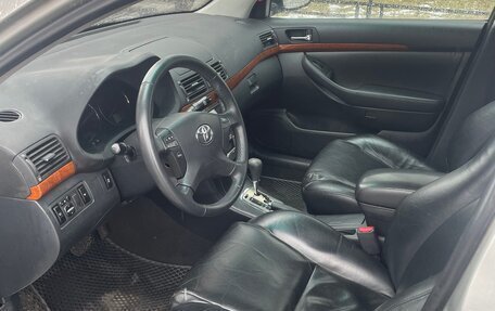 Toyota Avensis III рестайлинг, 2007 год, 640 000 рублей, 5 фотография