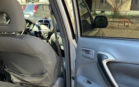 Toyota RAV4, 2001 год, 700 000 рублей, 13 фотография