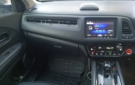Honda Vezel, 2020 год, 2 450 000 рублей, 5 фотография