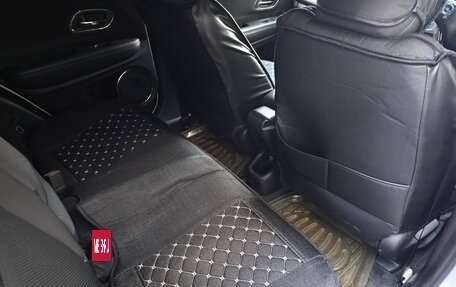 Honda Vezel, 2020 год, 2 450 000 рублей, 6 фотография