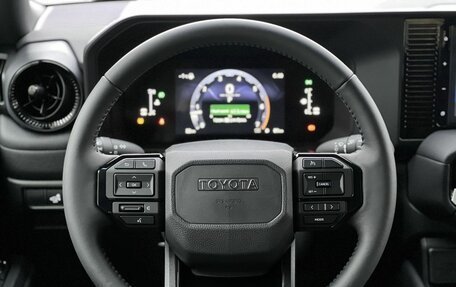 Toyota Land Cruiser Prado, 2024 год, 8 650 000 рублей, 15 фотография