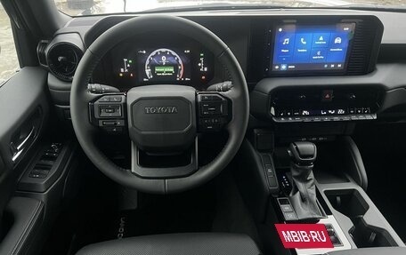 Toyota Land Cruiser Prado, 2024 год, 8 650 000 рублей, 14 фотография