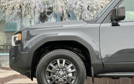 Toyota Land Cruiser Prado, 2024 год, 8 650 000 рублей, 35 фотография