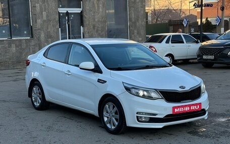 KIA Rio III рестайлинг, 2016 год, 830 000 рублей, 2 фотография