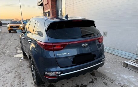 KIA Sportage IV рестайлинг, 2020 год, 2 199 000 рублей, 3 фотография