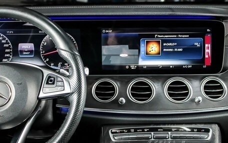 Mercedes-Benz E-Класс, 2018 год, 3 549 000 рублей, 11 фотография