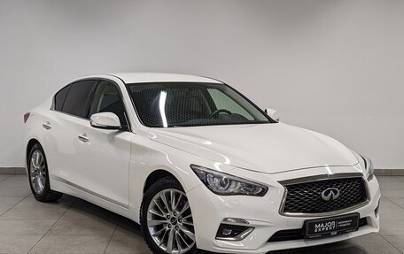 Infiniti Q50 I рестайлинг, 2019 год, 2 500 000 рублей, 3 фотография