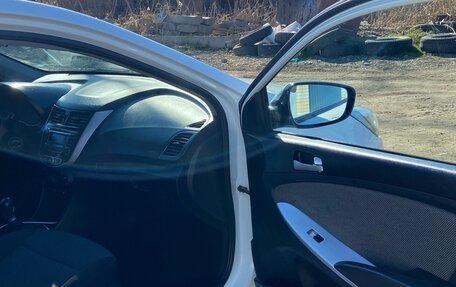 Hyundai Solaris II рестайлинг, 2012 год, 560 000 рублей, 6 фотография