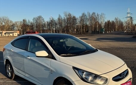 Hyundai Solaris II рестайлинг, 2011 год, 570 000 рублей, 3 фотография