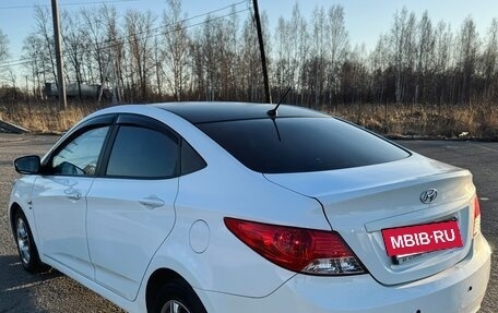 Hyundai Solaris II рестайлинг, 2011 год, 570 000 рублей, 4 фотография