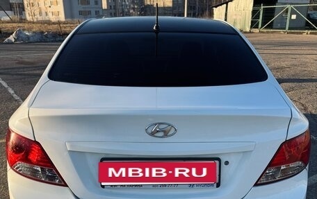 Hyundai Solaris II рестайлинг, 2011 год, 570 000 рублей, 5 фотография